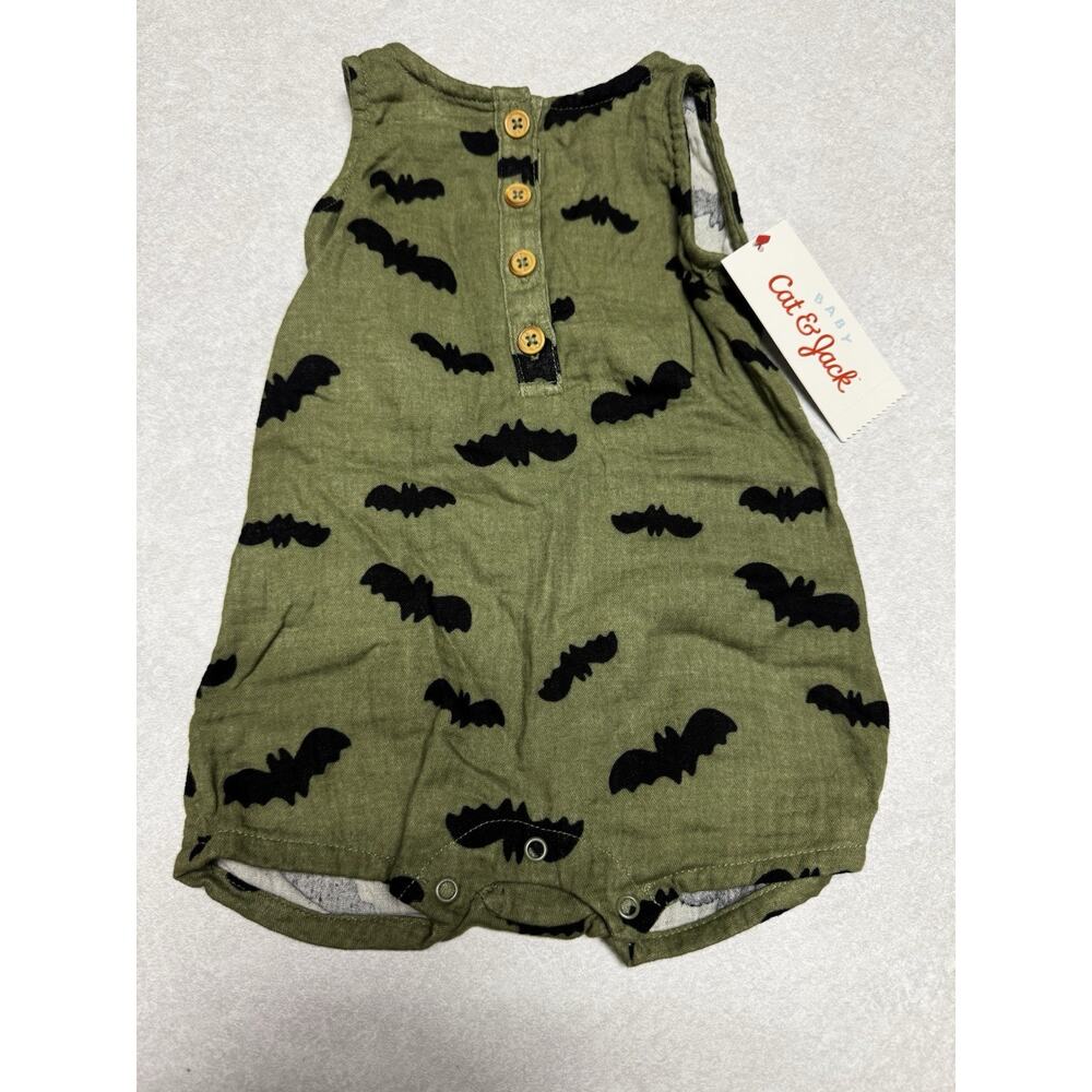 Cat & Jack Baby One Piece 3-6 Month Halloween Outfit Bats Green